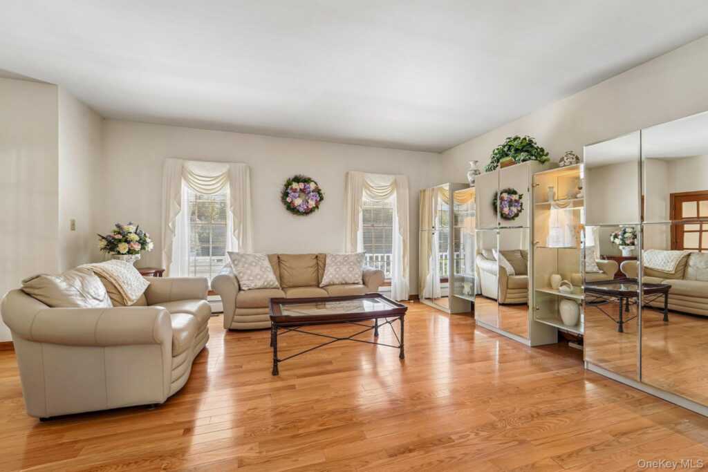 33 John F Kennedy Drive, Stony Point, NY 10980 - Photo 7 of 48