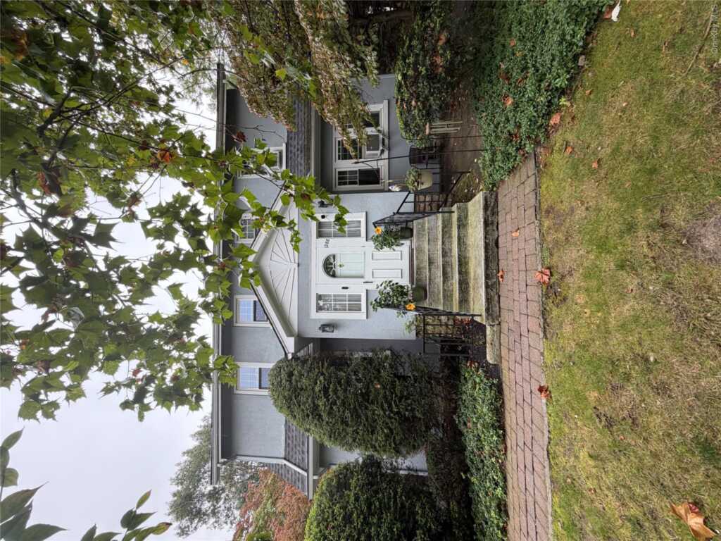 288 Ehrhardt Road, Pearl River, NY 10965