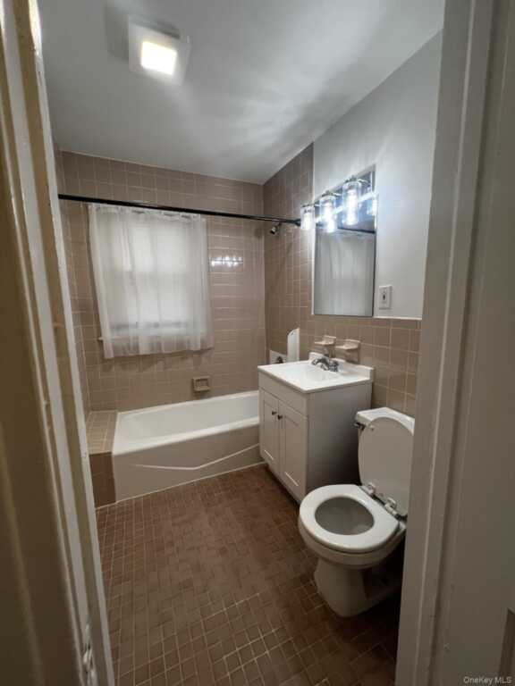 14 Minerva Place, Unit #6, White Plains, NY 10601 - Photo 9 of 10