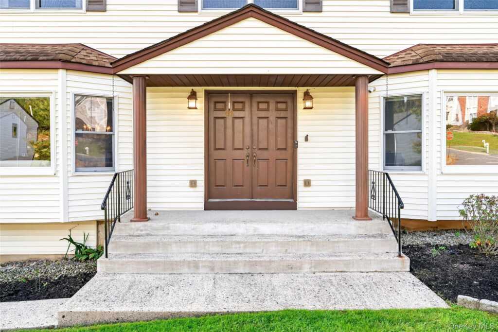 56 Gilmore Drive, Stony Point, NY 10980 - Photo 4 of 48