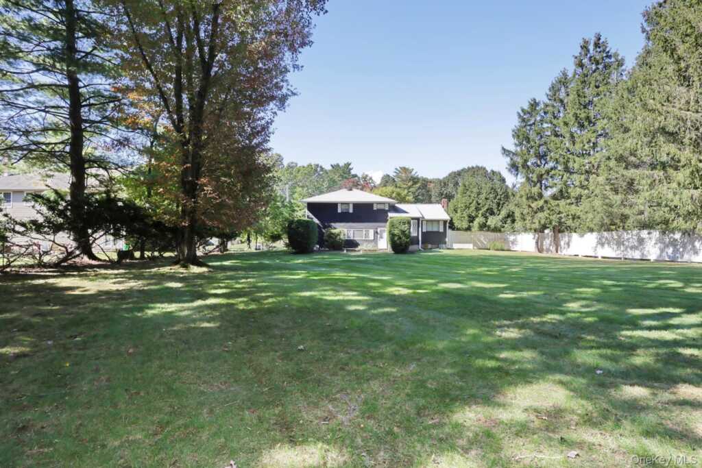 34 Radcliff Drive, New City, NY 10956 - Photo 32 of 36