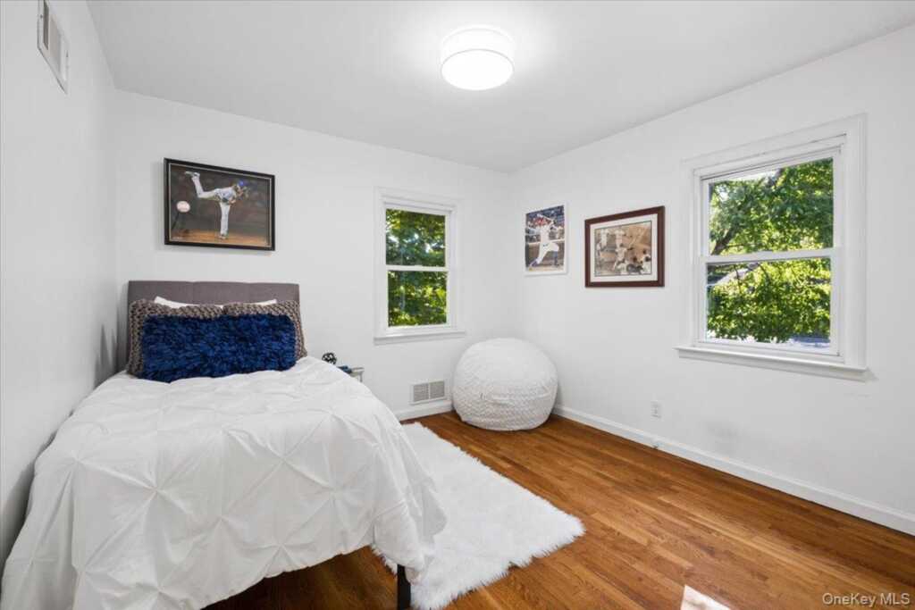 97 Runyon Place, New Rochelle, NY 10583 - Photo 12 of 21