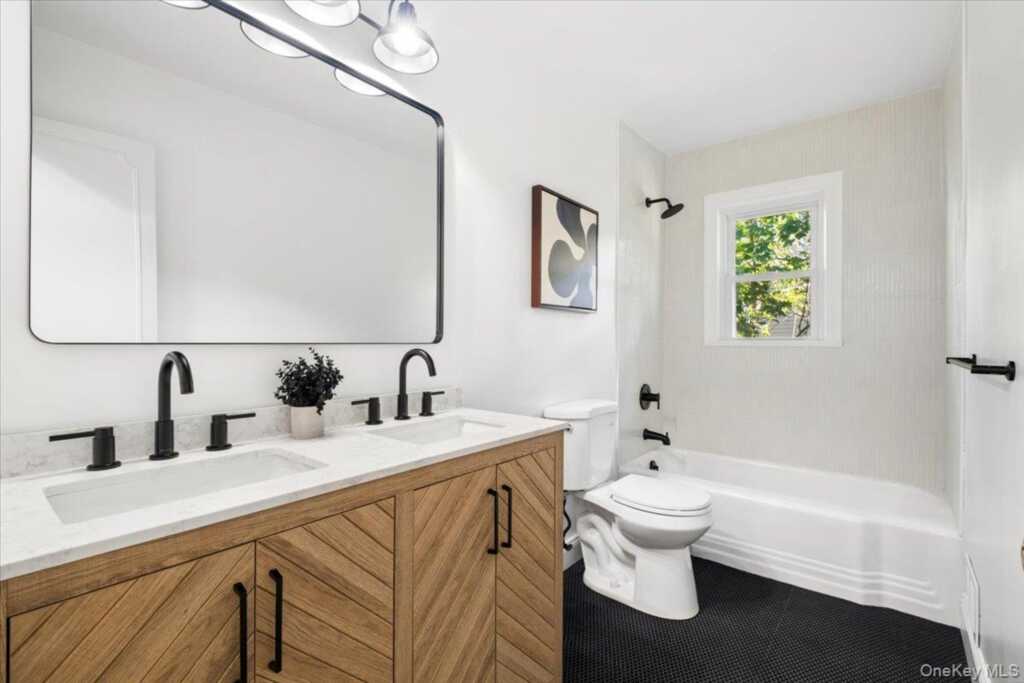 97 Runyon Place, New Rochelle, NY 10583 - Photo 13 of 21
