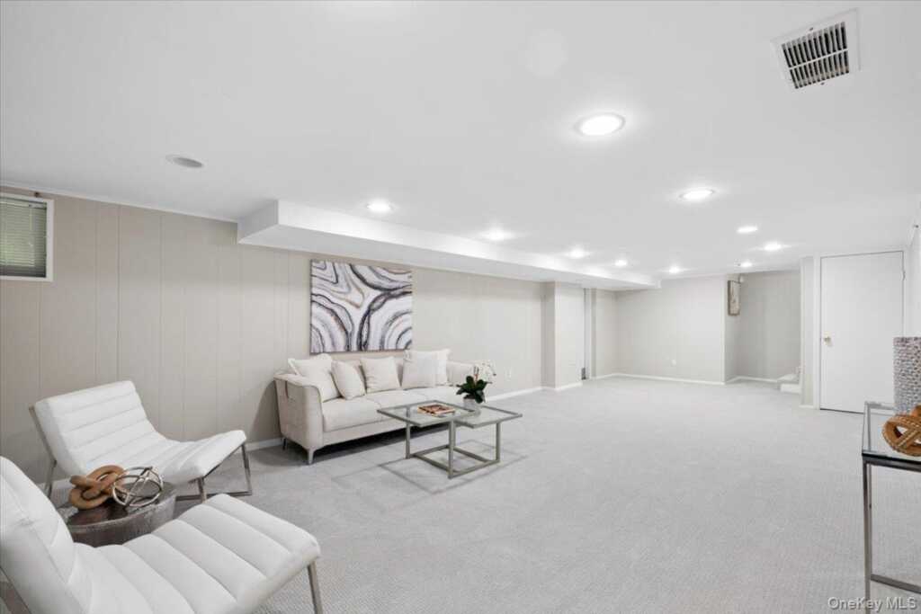 97 Runyon Place, New Rochelle, NY 10583 - Photo 16 of 21