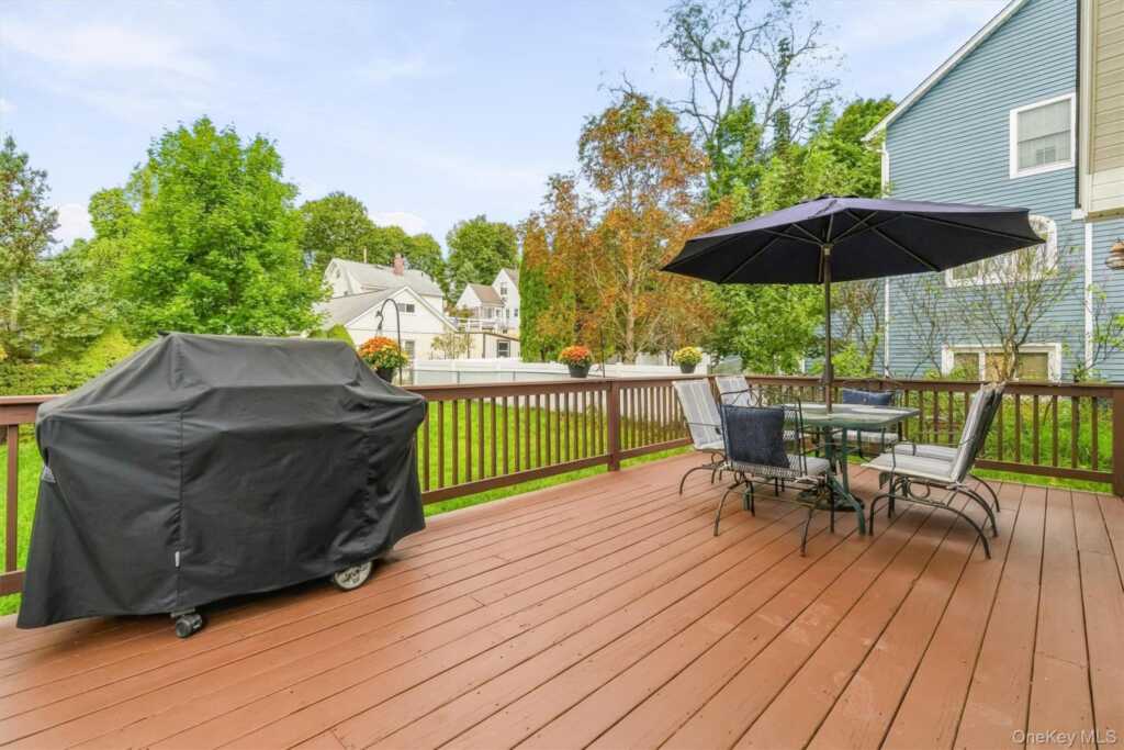 157 Martin Place, Pearl River, NY 10965 - Photo 37 of 50
