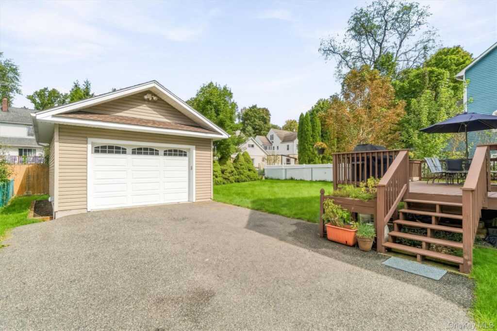 157 Martin Place, Pearl River, NY 10965 - Photo 41 of 50