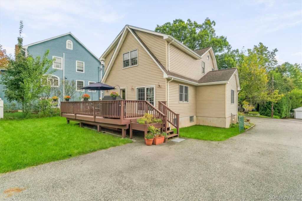 157 Martin Place, Pearl River, NY 10965 - Photo 47 of 50