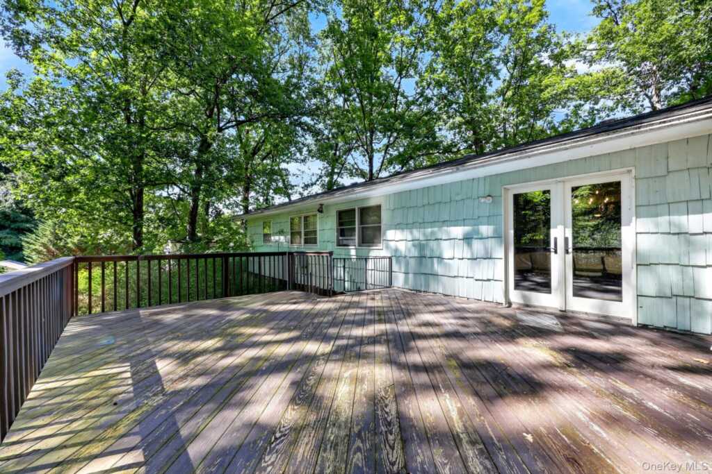 6 Scenic Drive, Suffern, NY 10901 - Photo 37 of 45