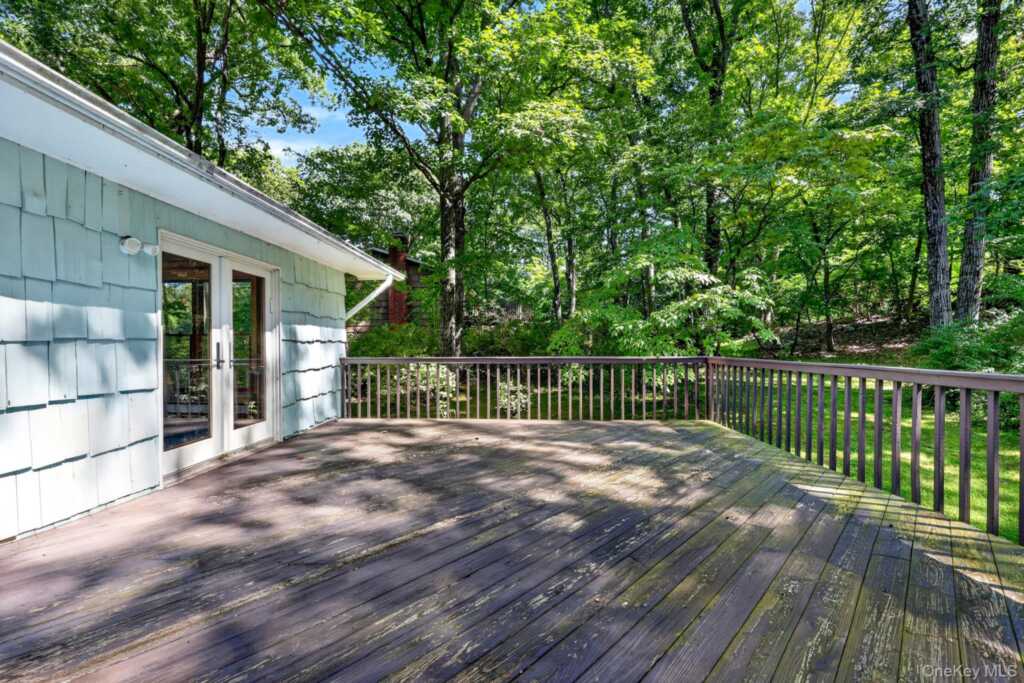 6 Scenic Drive, Suffern, NY 10901 - Photo 39 of 45