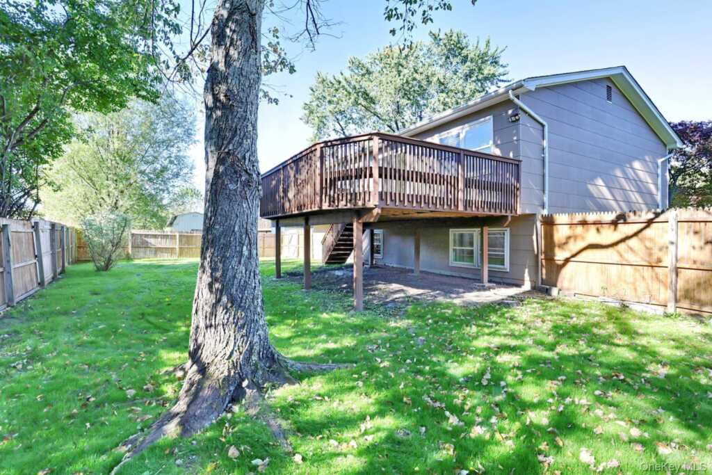 246 Valley Road, Valley Cottage, NY 10989 - Photo 30 of 40