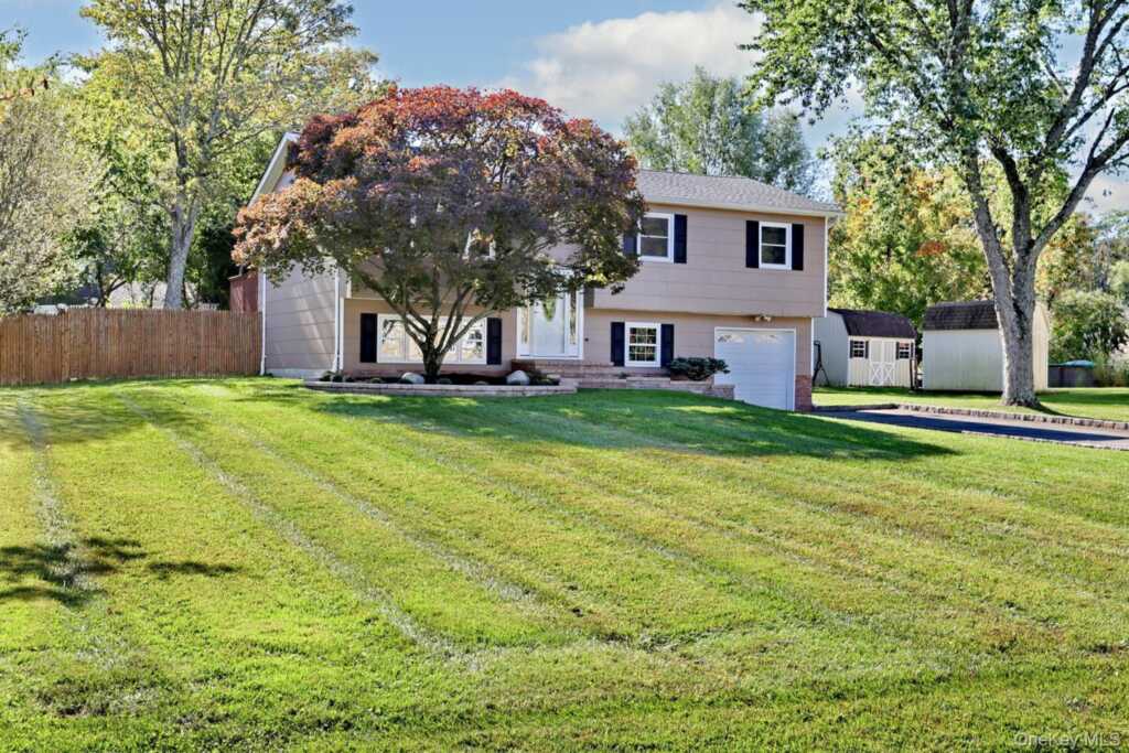 246 Valley Road, Valley Cottage, NY 10989 - Photo 33 of 40