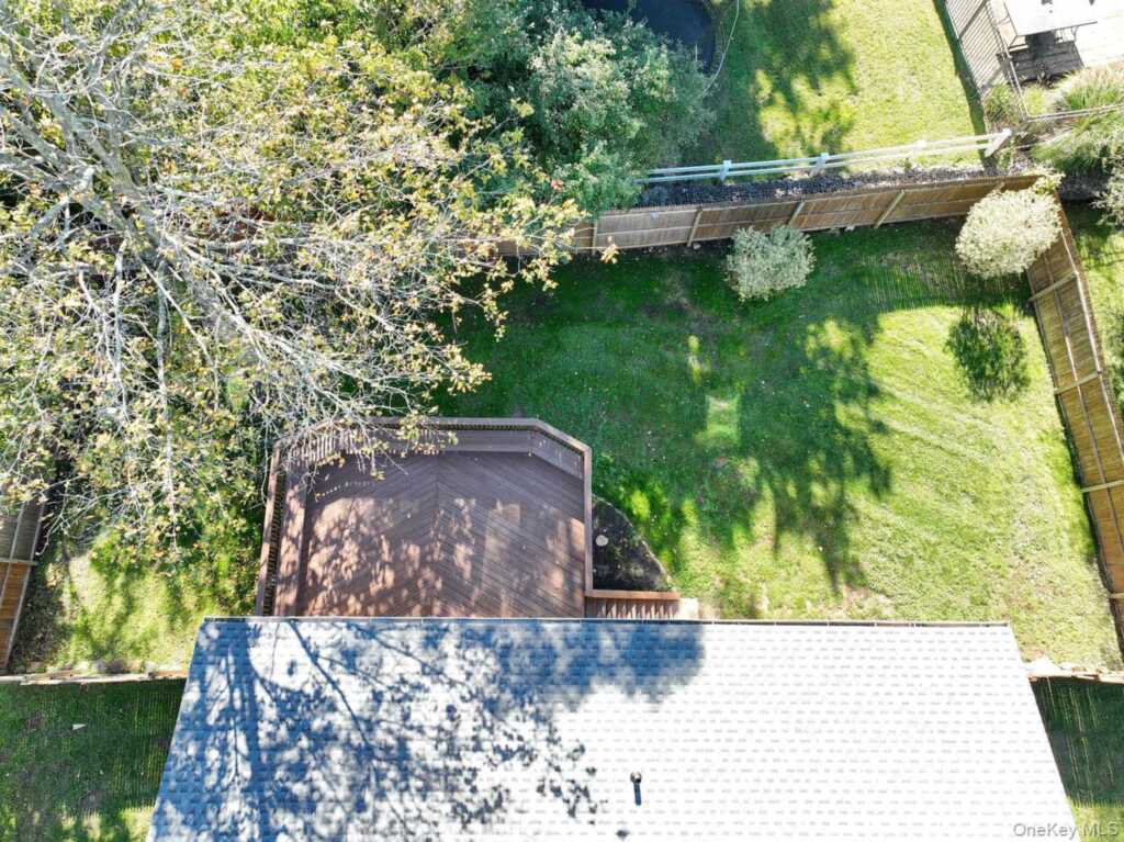 246 Valley Road, Valley Cottage, NY 10989 - Photo 37 of 40