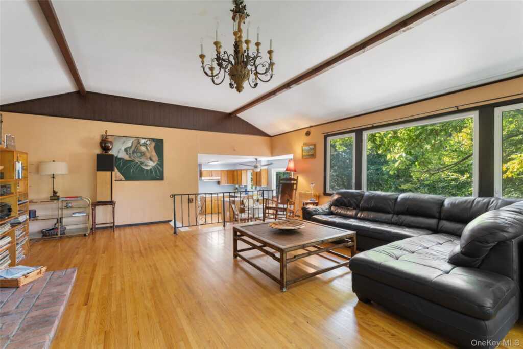 16 Cadillac Drive, New Rochelle, NY 10804 - Photo 13 of 30