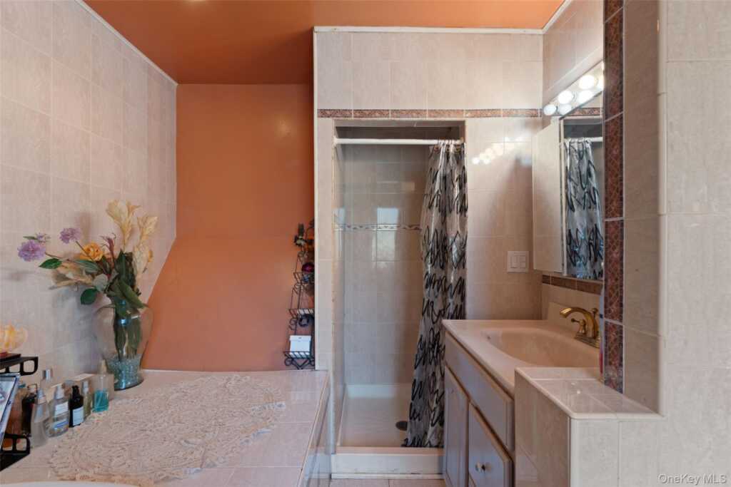 16 Cadillac Drive, New Rochelle, NY 10804 - Photo 16 of 30