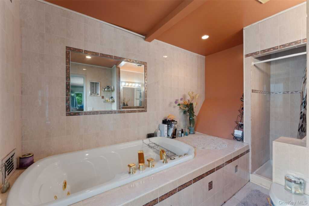 16 Cadillac Drive, New Rochelle, NY 10804 - Photo 17 of 30