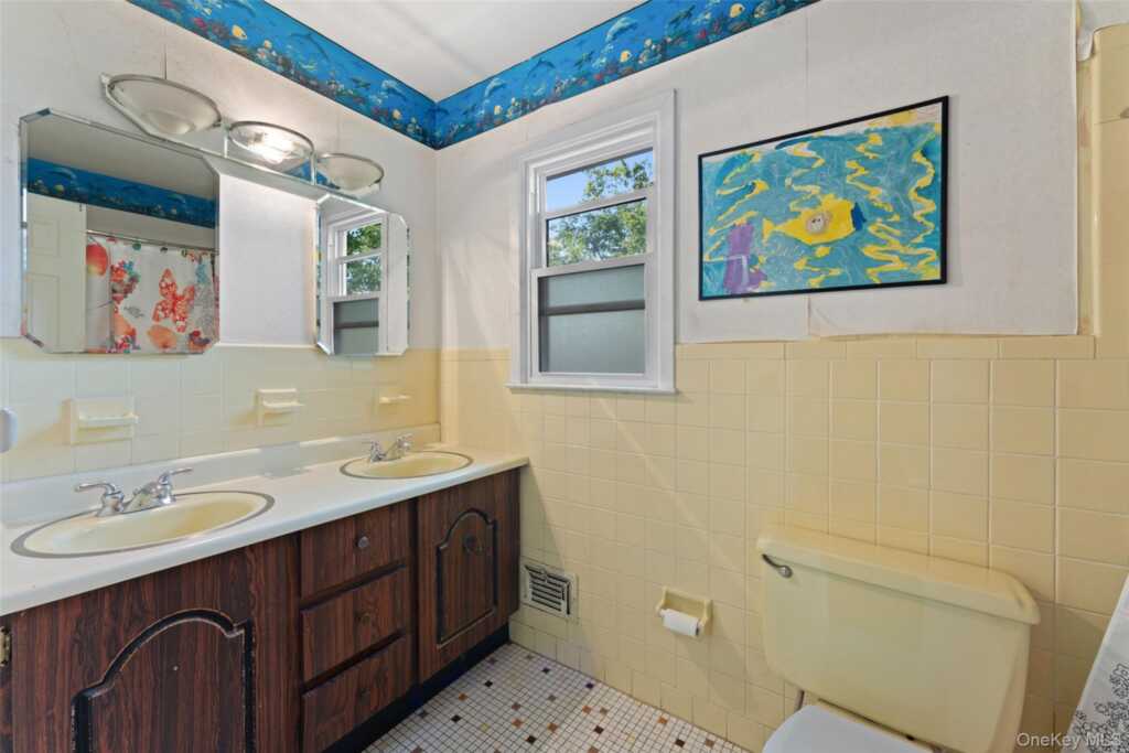 16 Cadillac Drive, New Rochelle, NY 10804 - Photo 21 of 30