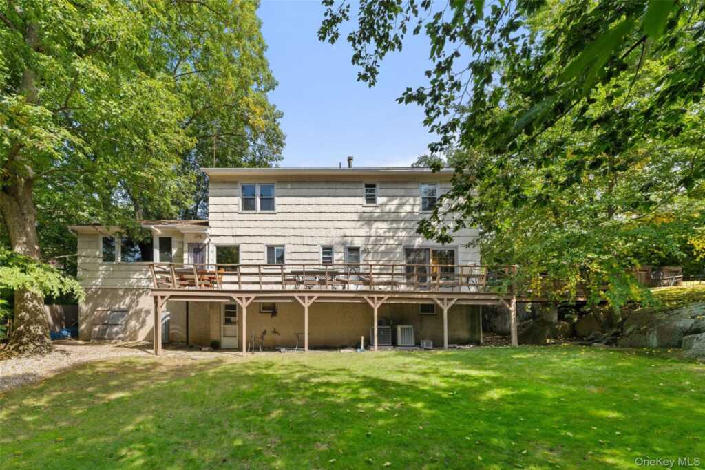 16 Cadillac Drive, New Rochelle, NY 10804 - Photo 27 of 30