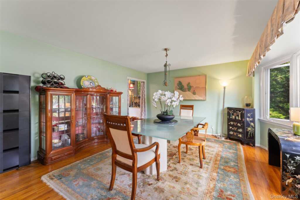 16 Cadillac Drive, New Rochelle, NY 10804 - Photo 6 of 30
