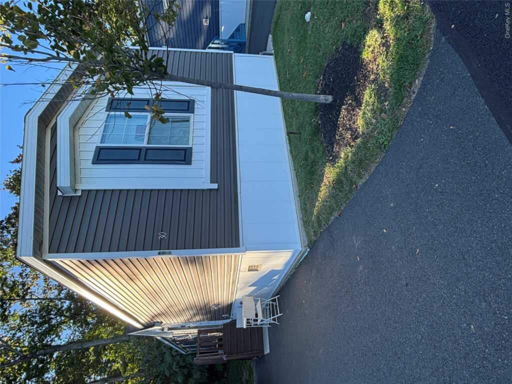 30 Windward Way, Stony Point, NY 10980