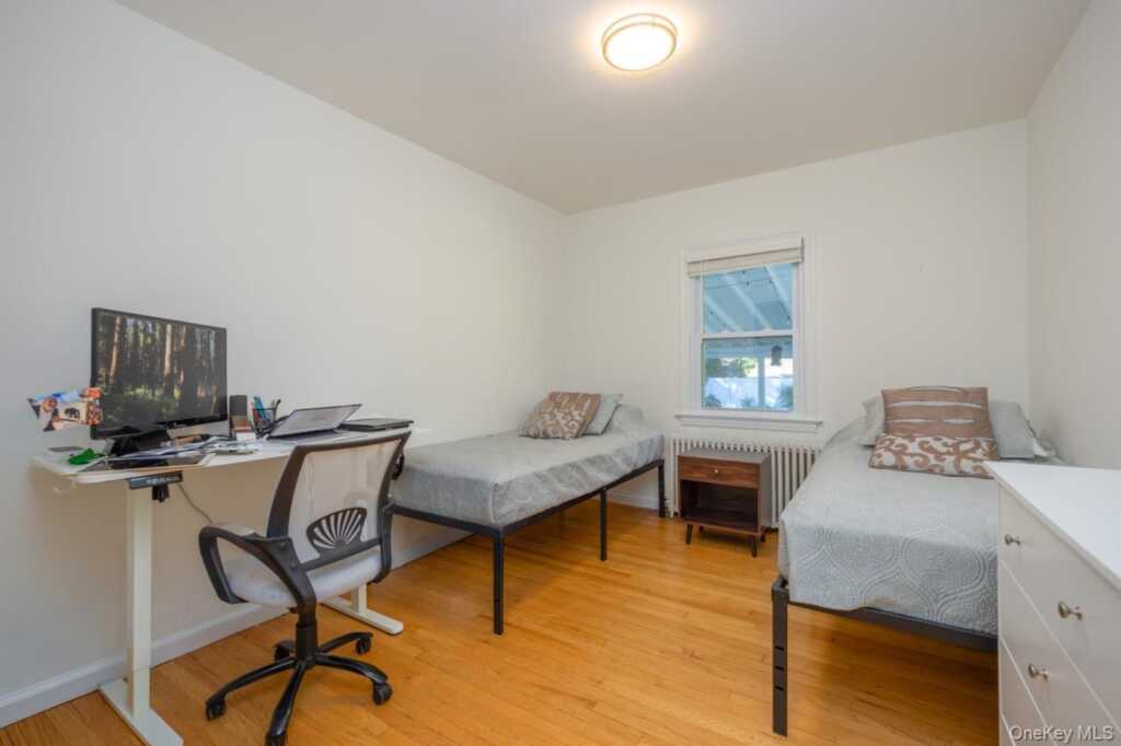 8 Deforest Avenue, New City, NY 10956 - Photo 12 of 31