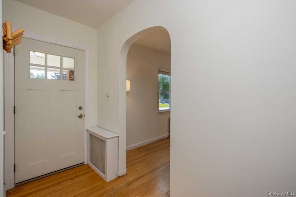 8 Deforest Avenue, New City, NY 10956 - Photo 3 of 31