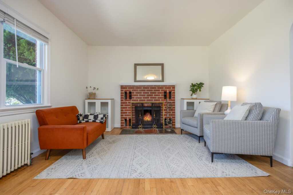 8 Deforest Avenue, New City, NY 10956 - Photo 4 of 31