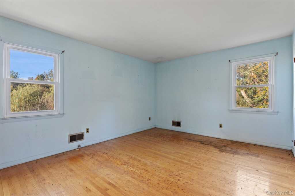 180 Bradford Avenue, Rye, NY 10580 - Photo 18 of 35