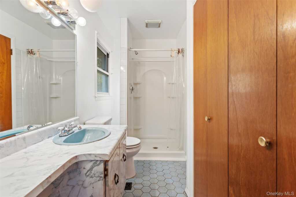 180 Bradford Avenue, Rye, NY 10580 - Photo 19 of 35