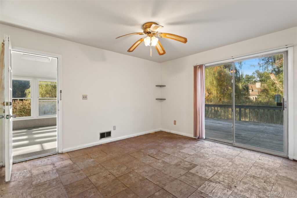 180 Bradford Avenue, Rye, NY 10580 - Photo 23 of 35