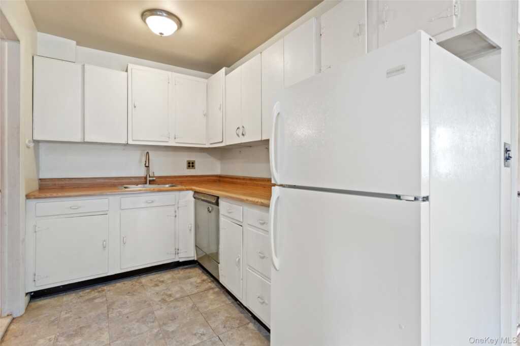 180 Bradford Avenue, Rye, NY 10580 - Photo 25 of 35