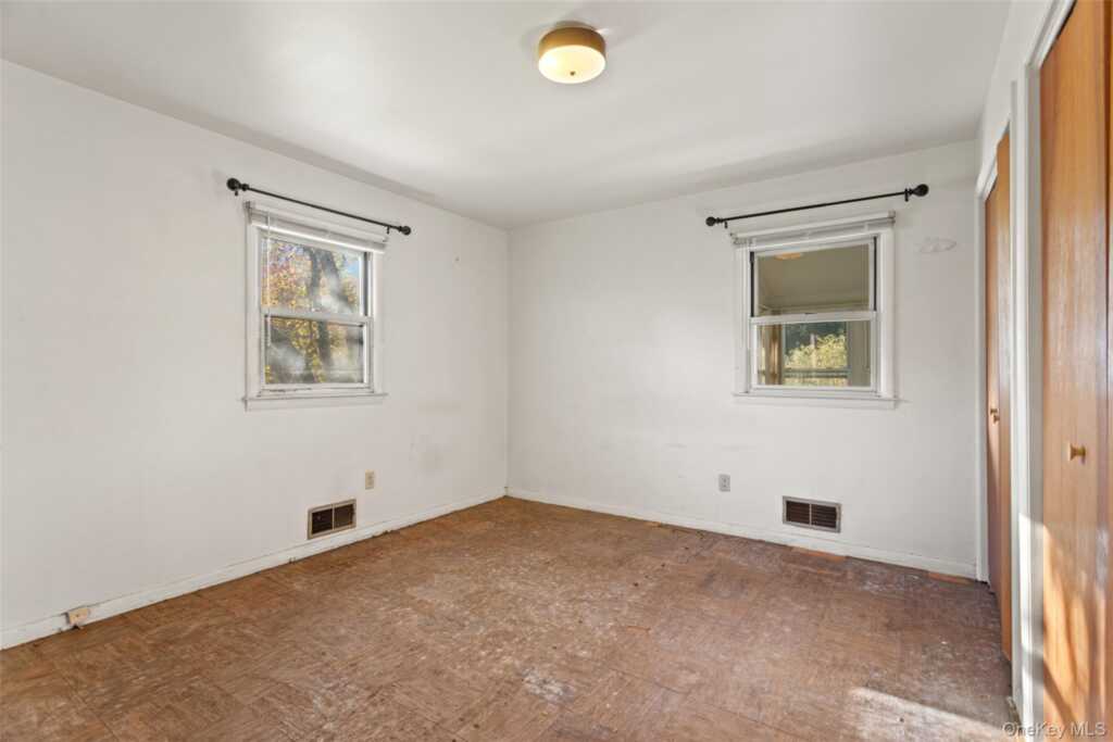 180 Bradford Avenue, Rye, NY 10580 - Photo 27 of 35