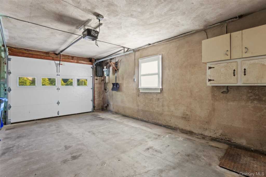 180 Bradford Avenue, Rye, NY 10580 - Photo 33 of 35