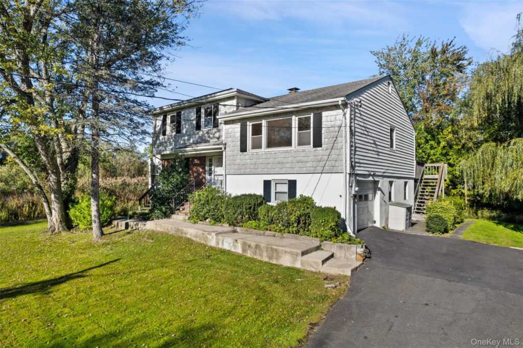 180 Bradford Avenue, Rye, NY 10580 - Photo 4 of 35