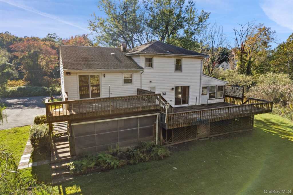 180 Bradford Avenue, Rye, NY 10580 - Photo 8 of 35