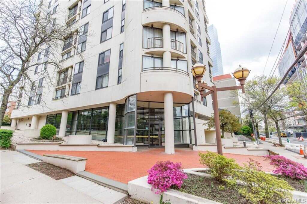 10 Cottage Place, Unit #7C, White Plains, NY 10601
