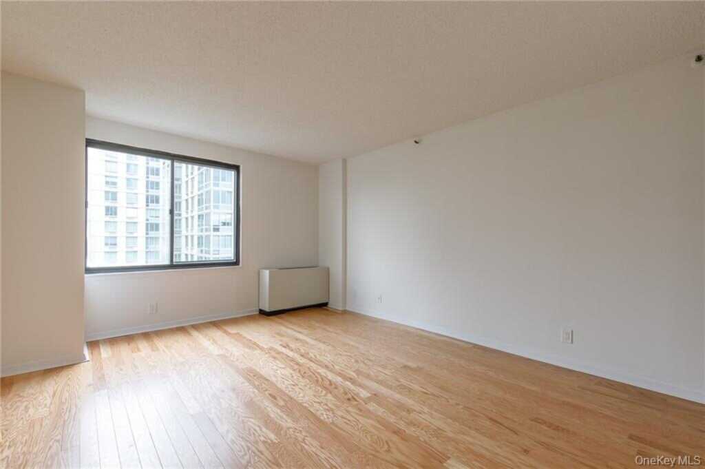 10 Cottage Place, Unit #7C, White Plains, NY 10601 - Photo 10 of 24