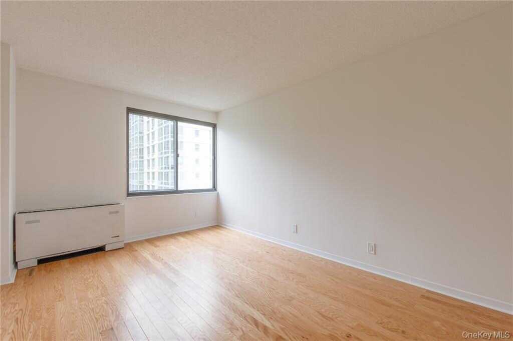 10 Cottage Place, Unit #7C, White Plains, NY 10601 - Photo 15 of 24