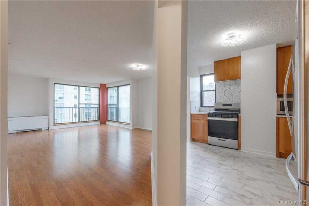 10 Cottage Place, Unit #7C, White Plains, NY 10601 - Photo 3 of 24