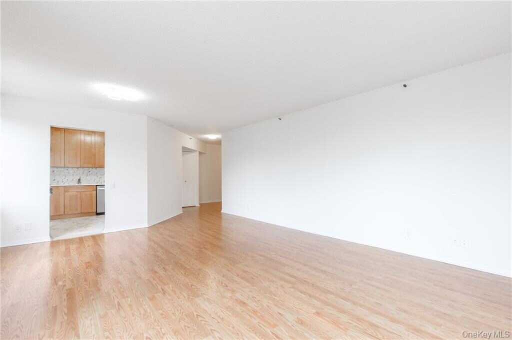 10 Cottage Place, Unit #7C, White Plains, NY 10601 - Photo 7 of 24