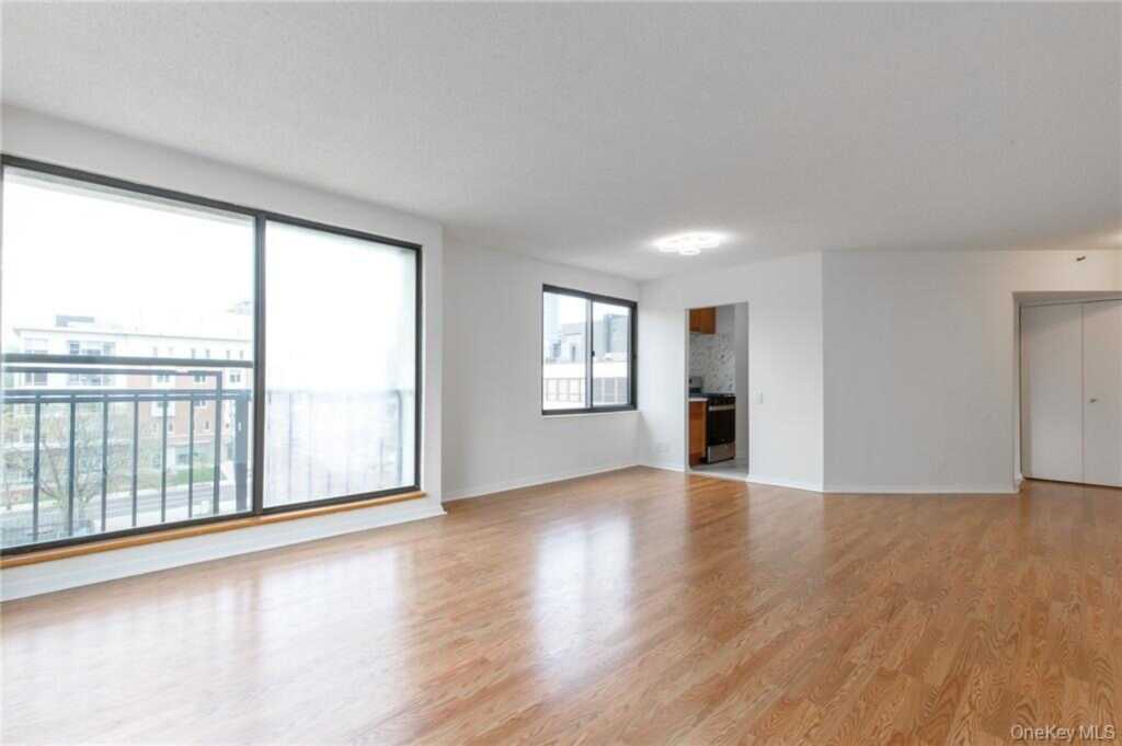 10 Cottage Place, Unit #7C, White Plains, NY 10601 - Photo 8 of 24