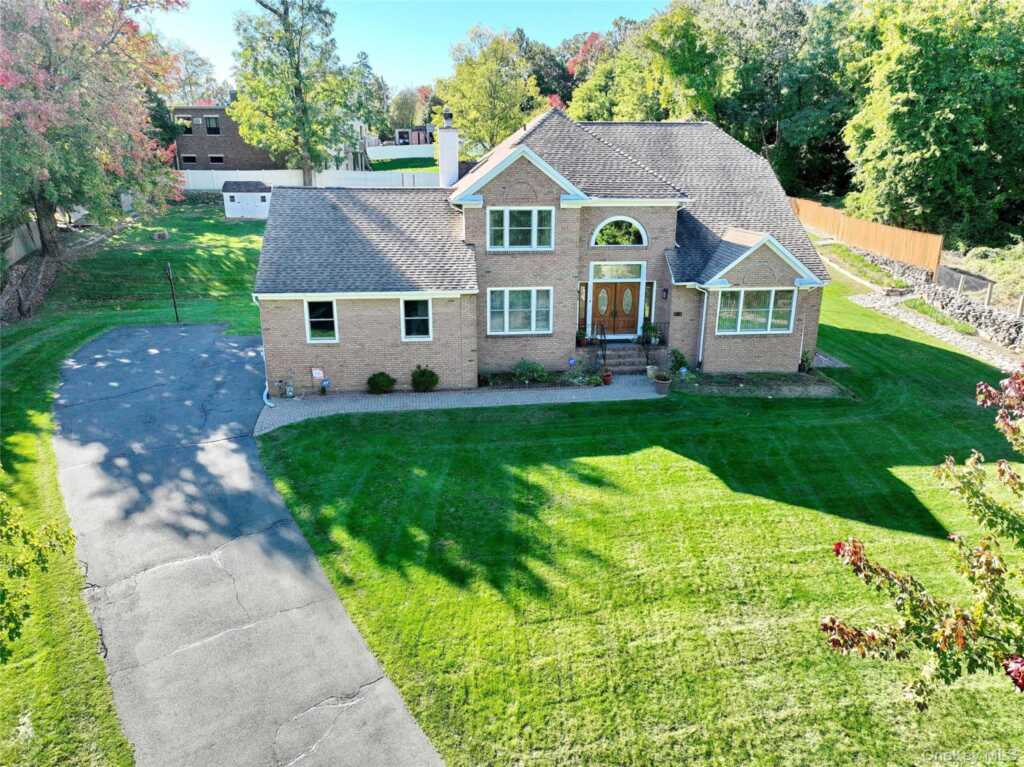 12 Stark Court, New City, NY 10956