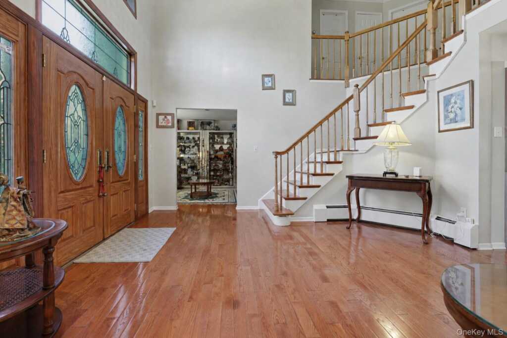 12 Stark Court, New City, NY 10956 - Photo 4 of 39