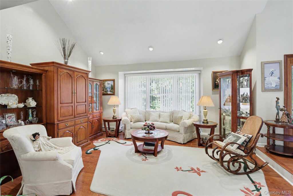 12 Stark Court, New City, NY 10956 - Photo 7 of 39