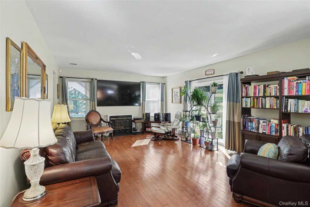 12 Stark Court, New City, NY 10956 - Photo 9 of 39