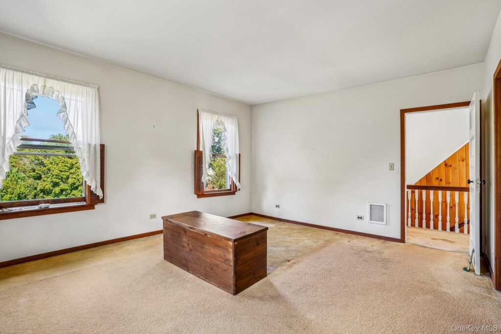 270 Fisher Avenue, White Plains, NY 10606 - Photo 20 of 25