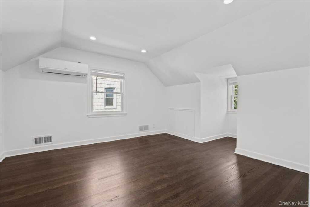 214 Frank Avenue, Rye, NY 10543 - Photo 19 of 31