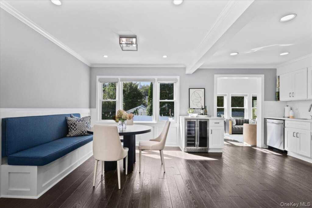 214 Frank Avenue, Rye, NY 10543 - Photo 8 of 31