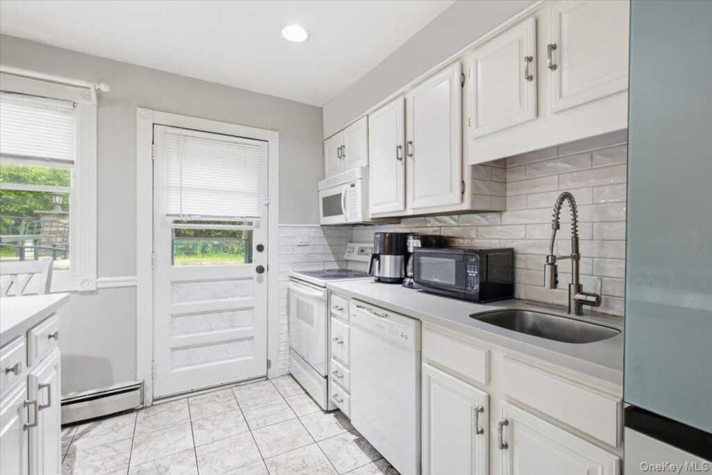 1175 Mamaroneck Avenue, White Plains, NY 10605 - Photo 9 of 35