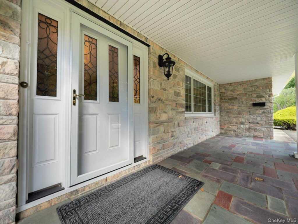 15 Sterling Forest Lane, Suffern, NY 10901 - Photo 4 of 35