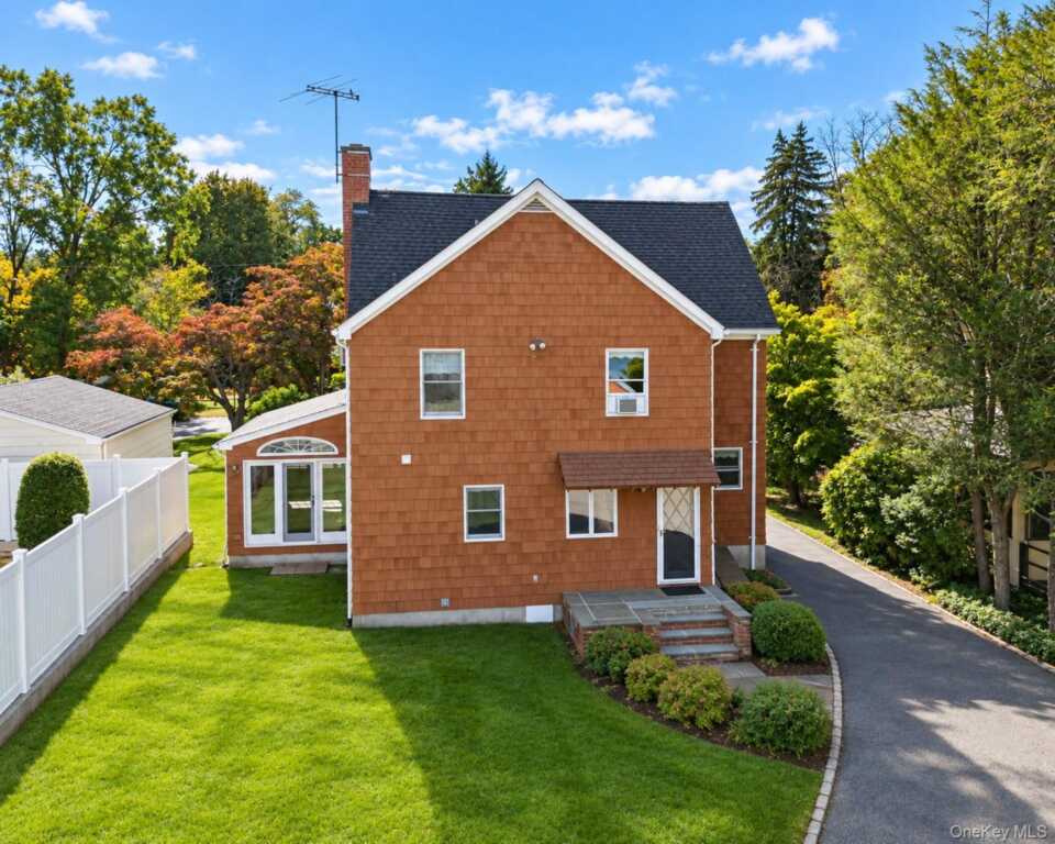 84 Davenport Avenue, Rye, NY 10573 - Photo 2 of 29